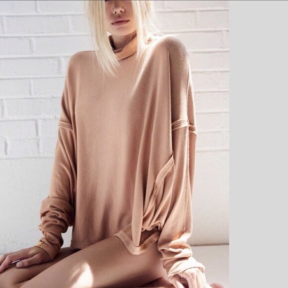 Free People Alameda Oversized Pullover Top, Caramel, Size M - Picture 3 of 10